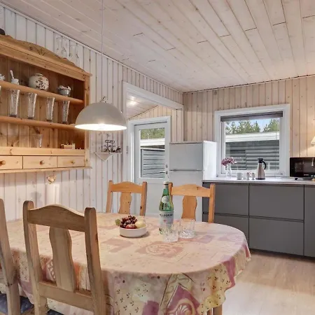 Holiday home Sissa - 1-5km From The Sea In Ne Jutland By Interhome *