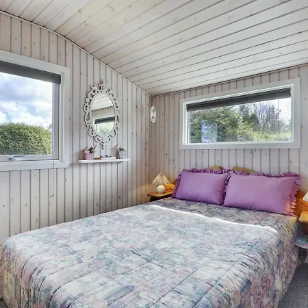 Sissa - 1-5km From The Sea In Ne Jutland By Interhome Holiday home Hals