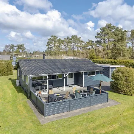 Sissa - 1-5km From The Sea In Ne Jutland By Interhome * Hals