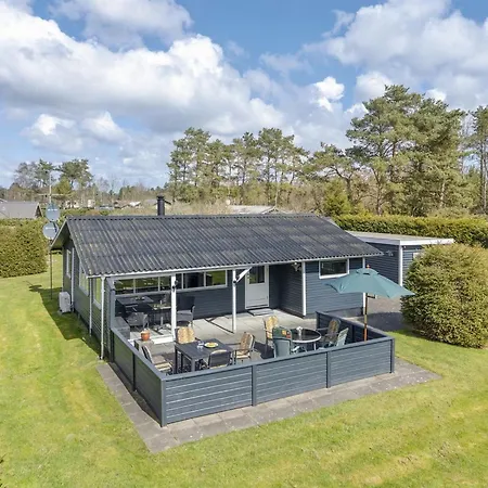 Sissa - 1-5km From The Sea By Interhome * Hals